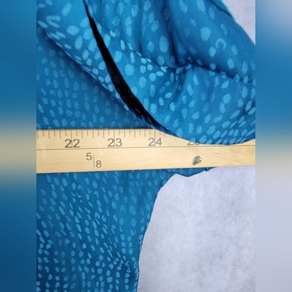 Lane Bryant  Teal Dot Mix Media Split Neck Top Size 18/20 - Picture 12 of 12
